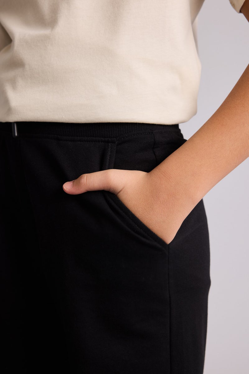 ديفاكتو شورت اولادي قماش خفيف قصة عادية - Image 5